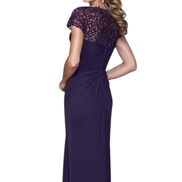 NWT La Femme 21690SC Lace Evening Dress Plum size 6 - Picture 2 of 5